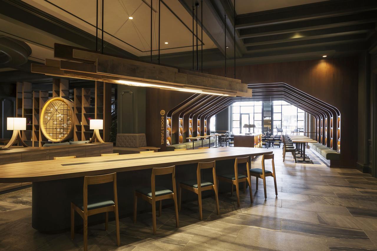 호시노 리조트 Omo7 아사히카와 외부 사진 The interior of the library